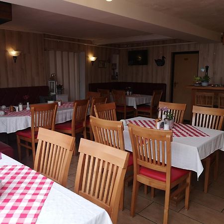 Uschi's Gasthof Neuendorf  Exterior foto